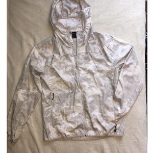 *MENS* LIKE NEW White Camo Jacket
